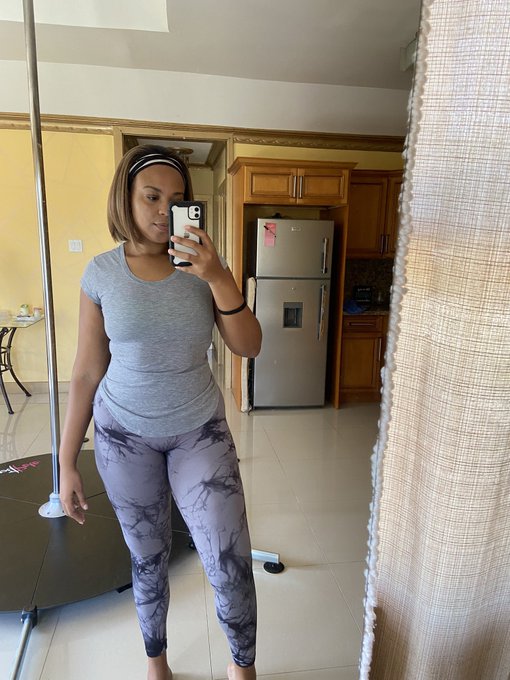A month back in the gym and I&rsquo;m getting my waist back 🙂 https://t.co/mUFHLR8dGY<a href="/tag/houseofthedragonhbo"class="tags"><span>#houseofthedragonhbo</span></a>