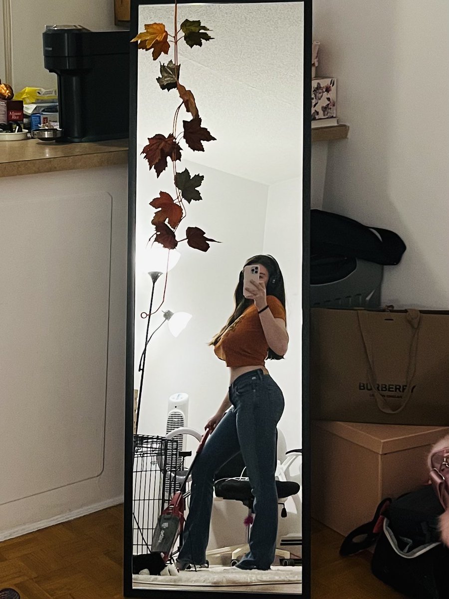 BLISSFUL INC. on Twitter "RT jazminesinging Vacuuming."