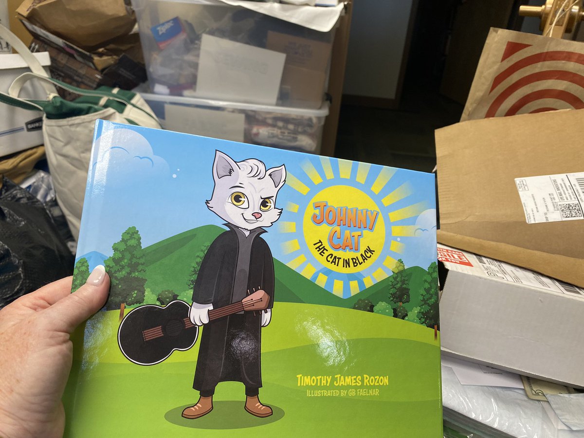 staylor111's tweet photo. Finally getting through all of the mail that has accumulated while I travelled, but I stopped for a few minutes to read this! It's very cute, it's going to make a great Xmas present! And it inspired me to finish my own book, for a 10yo I know. Thanks, #JohnnyCat! #TeamTim https://t.co/cLOZVSO1FR