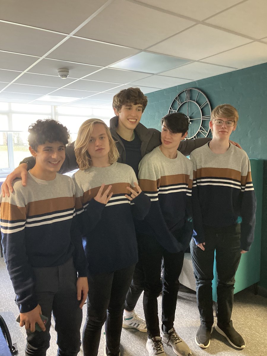 No-one told me it was matching jumper day in the Sixth Form!  <a href="/SibfordOxon/">Sibford School</a> #SixthForm #canyouspotthedifference