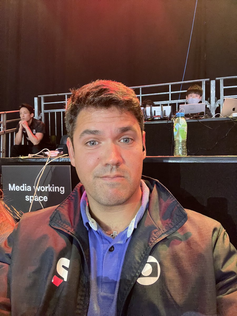 MarceloCourrege's tweet image. Amigo japonês… Te perdoo… Você me infernizou hoje durante o trabalho. Não deu certo. O Brasil ganhou de novo de virada na hora que mais importava. Até 2026. #VoleiNoSporTV