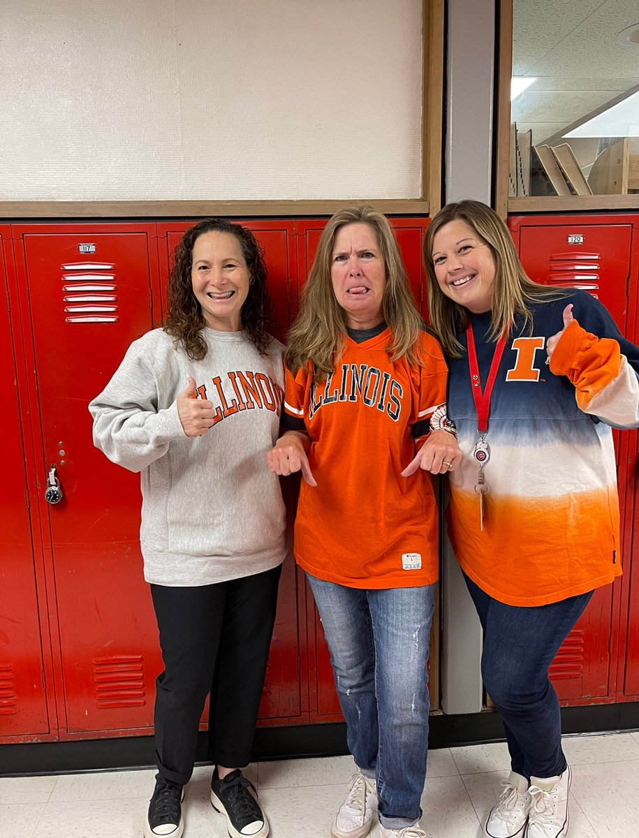 The tradition continues! Illinois beat Iowa this past weekend which meant our Hawkeye teachers had to rep the orange and blue 🧡💙 #ILL #SMSPride #109Way