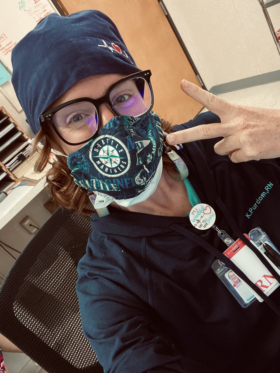 KrisInColor's tweet image. MyOhMy....I may be working and I may be far away, but no one is closer in heart than I am to @Mariners 🙌❤️ ⚾️ #1995Vibes #SeattleMariners #Playoffs #TrueToTheBlue #WeGotThis
