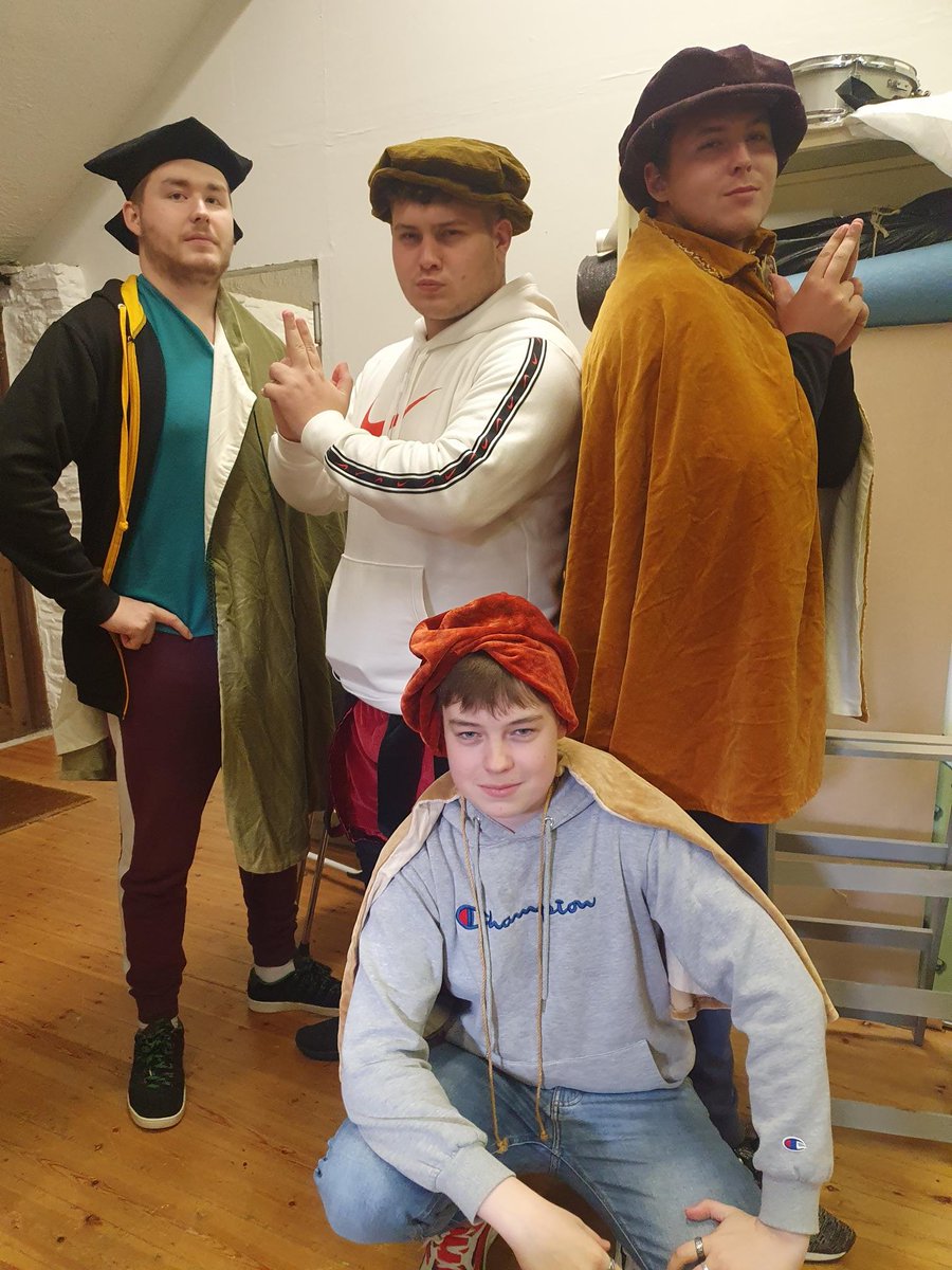 Fabulous session at Buckland Abbey today with 1st Year students from <a href="/marjonuni/">Plymouth Marjon University</a> <a href="/BAPrimaryMarjon/">BA Primary Ed Marjon</a> <a href="/SenMarjon/">Marjon SEN and Disability</a> <a href="/JonHarvey01/">Dr JonathanHarvey</a> <a href="/SDayEducation/">Selina Day</a> <a href="/JayneGarcia13/">Jayne Garcia</a> <a href="/nationaltrust/">National Trust</a> - experiential learning, cohort identity building &amp; lots of fun (inc. dress up)!