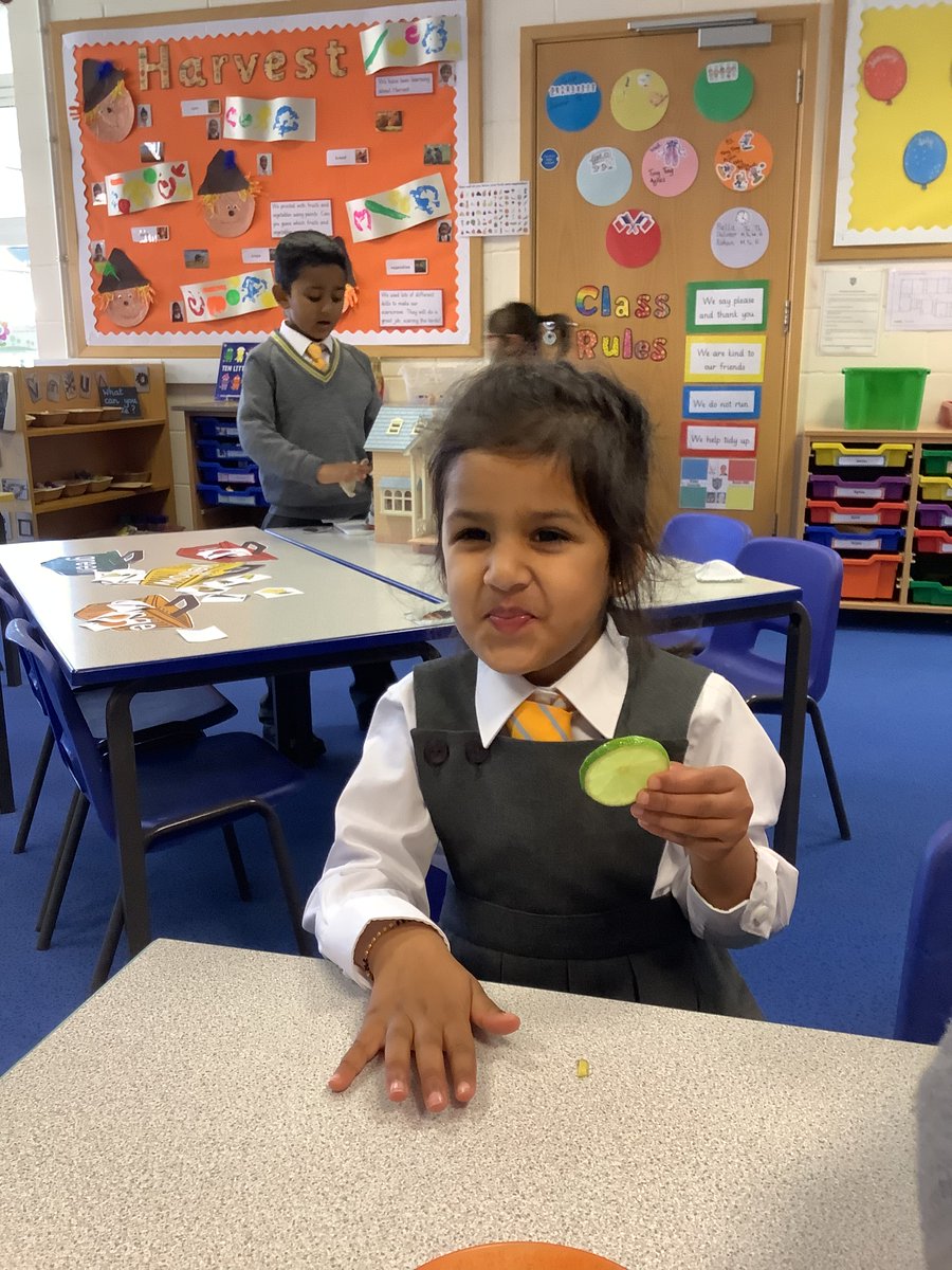 Reception at Staines Prep tweet media