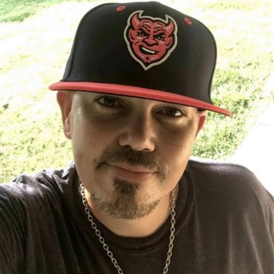 DerrickBullock's tweet photo. #NewProfilePic https://t.co/gZbjUxvptc