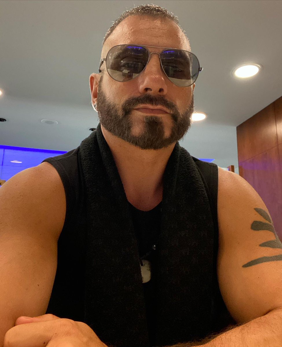 Austin Aries On Twitter Hanging In The Airport Lounge Before My austin-aries-on-twitter-hanging-in-the-airport-lounge-before-my