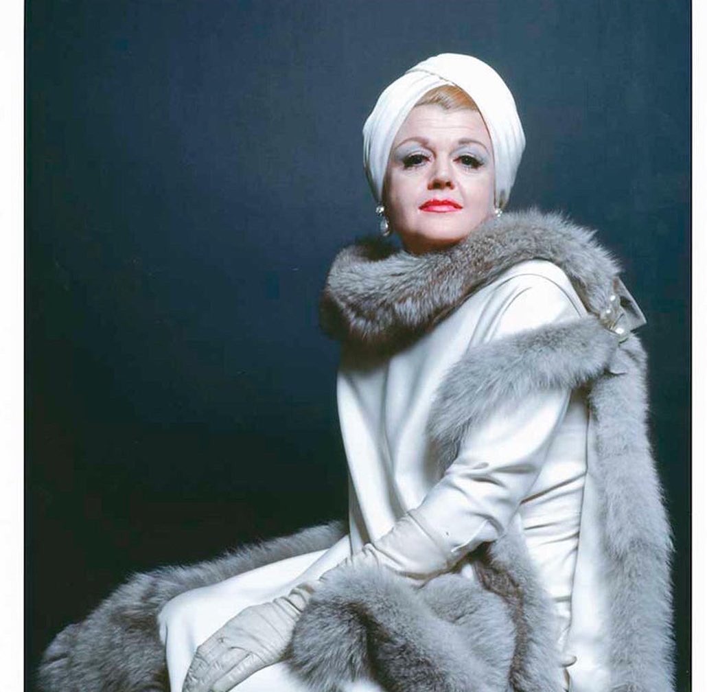 AustinBC97's tweet photo. She was in so many favorites of mine from Bedknobs and Broomsticks to Beauty and the Beast, Death on the Nile and on Broadway too as Mame and Mrs. Lovett…but can’t forget her as the tv detective Jessica Fletcher! She will definitely be missed! #AngelaLansbury #RIP #Sad https://t.co/j9Xeoc8oQE