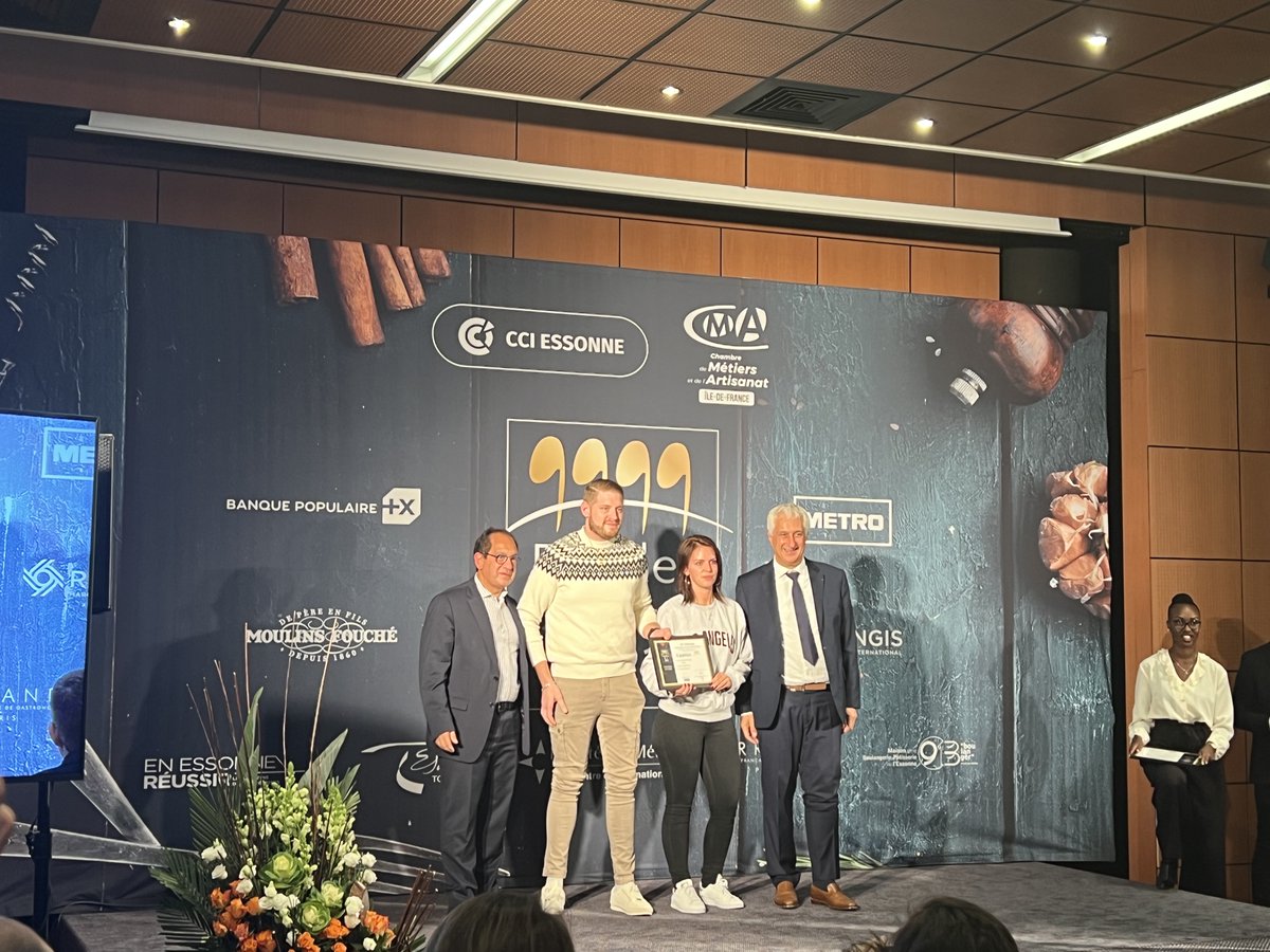 marchederungis's tweet photo. Le @marchederungis et son PrĂ©sident @slayani soutiennent le concours alimentaire « Papilles dâOr 2023 » organisĂ© par la #CCIEssonne, la @CMAFrance_ IDF đFĂ©licitations Ă tous les participants, aux 67 commerçants labellisĂ©s ce lundi 10.10.
Ensemble, partageons la valeur du bonâŠ! https://t.co/hIblvAyF7y