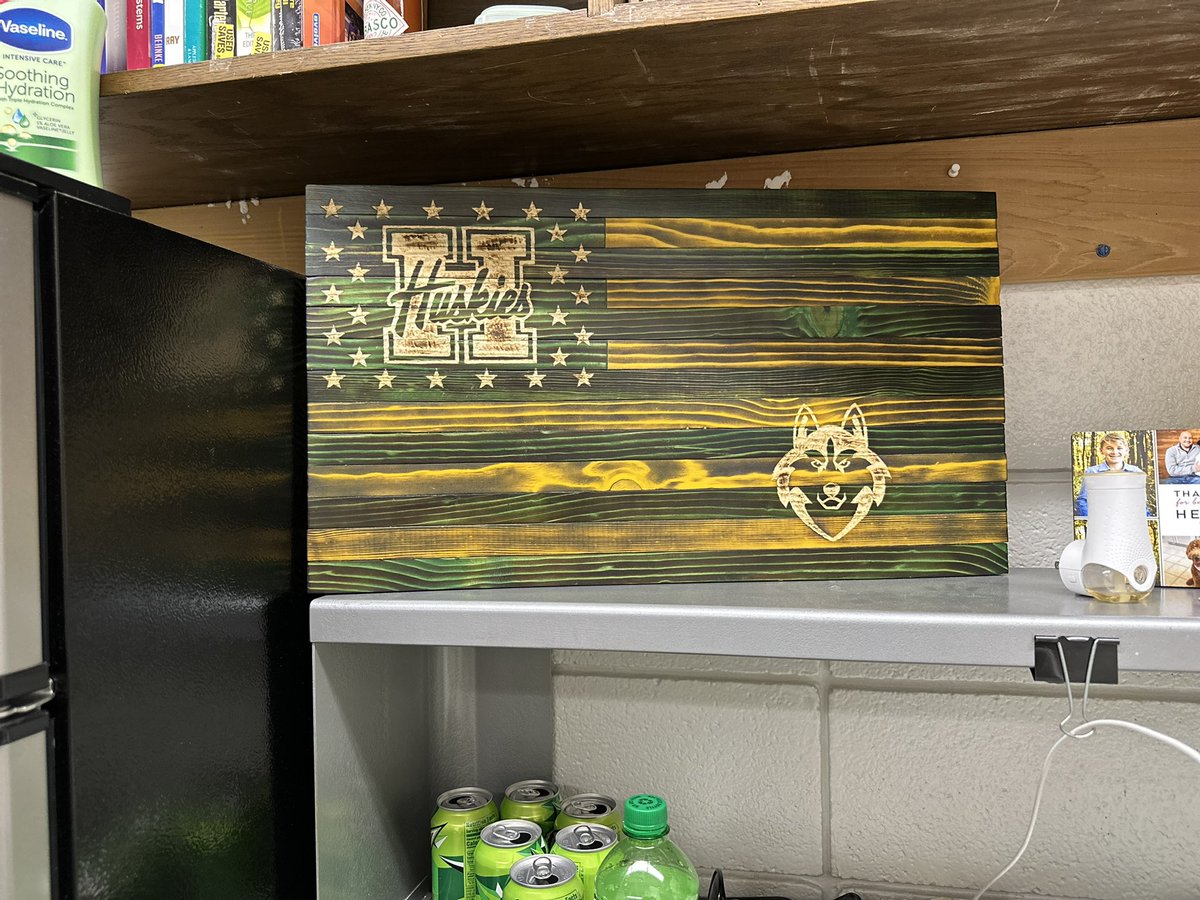 tweet_BrianS's tweet photo. A little homemade flair for my ATR. https://t.co/BjFUJj57uT