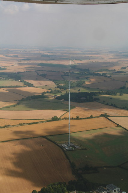 UJO2021's tweet photo. How can locals and environmentalists oppose drilling activity in an AONB at #Biscathorpe when you have the Belmont TV mast dominating the area. What's more important, TV or energy? #UJO #EDR #EOG https://t.co/InMqu9Lc6V