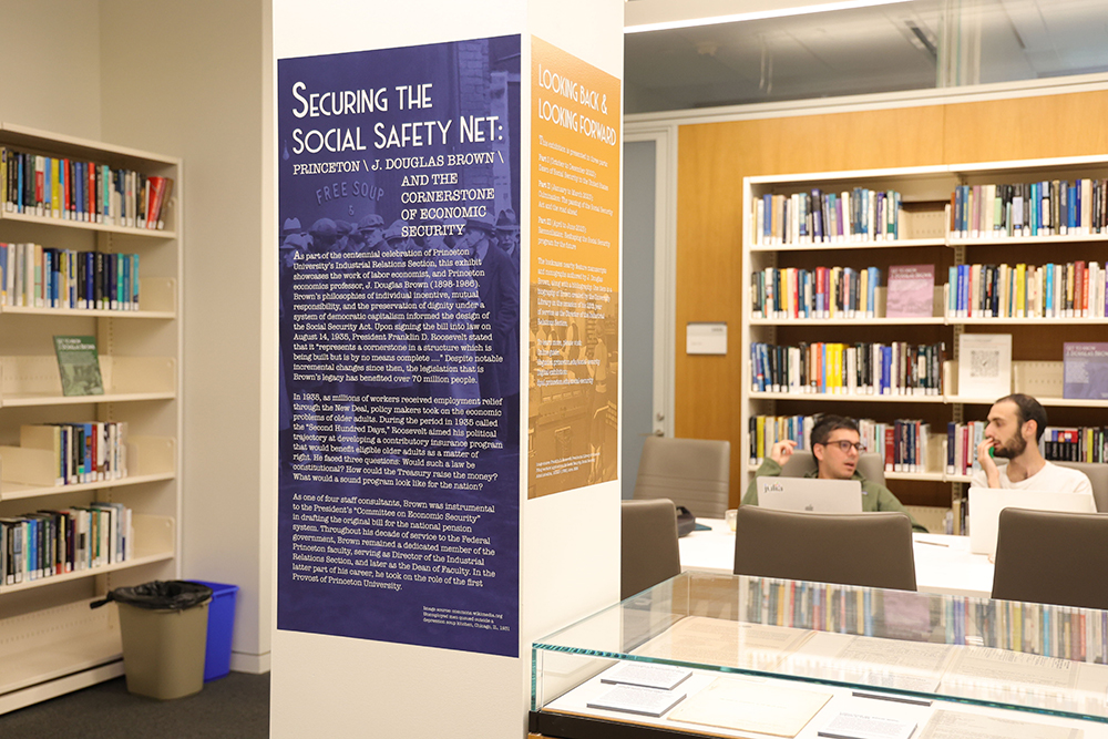 Industrial Relations Section Director @leah_boustan says the new @PULibrary exhibit on Princeton econ professor J. Douglas Brown (1898-1986) aims to 'inspire students and faculty to work on socially meaningful topics that contribute to the public good.” bit.ly/3SPAbSu