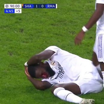 realmilgrauu's tweet photo. maluco, olha o rudiger dps do gol https://t.co/4YtAuXE7P6