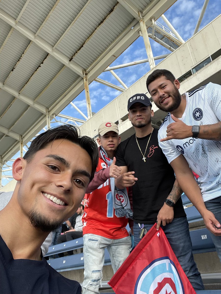 gvivas1996's tweet photo. @rmonis69 @ChicagoFire @alex_monis @TeamChicago @ChicagoFireFCII What a great player!!! And what a goal!! https://t.co/40UbXJyROY