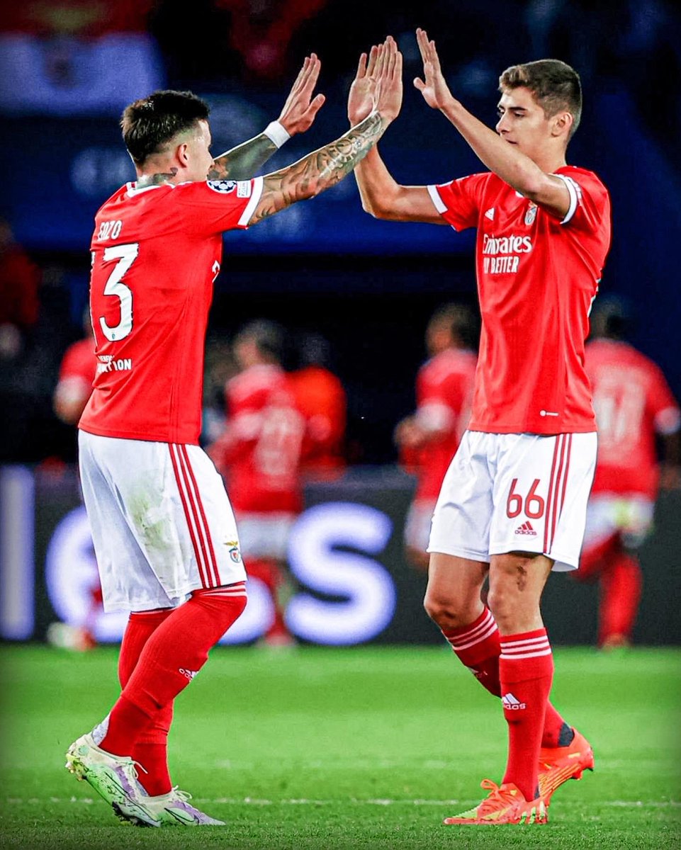 Mais uma vez comprovamos, HISTÓRIA > DINHEIRO, Amo-te BENFICA ! ❤️🦅