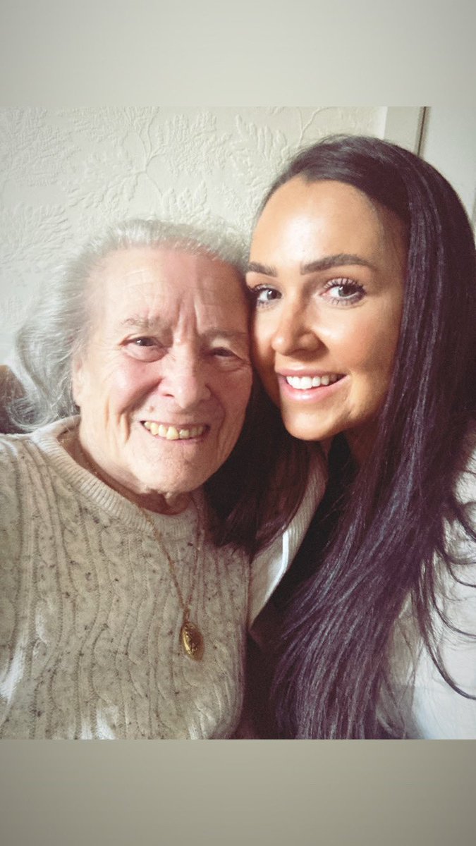 Michell35458201's tweet photo. Truly heartbroken 💔 forever grateful to have been a part of your life.
Finally Reunited with your true love. 
My queen ♥️ https://t.co/DXs68ekP0z