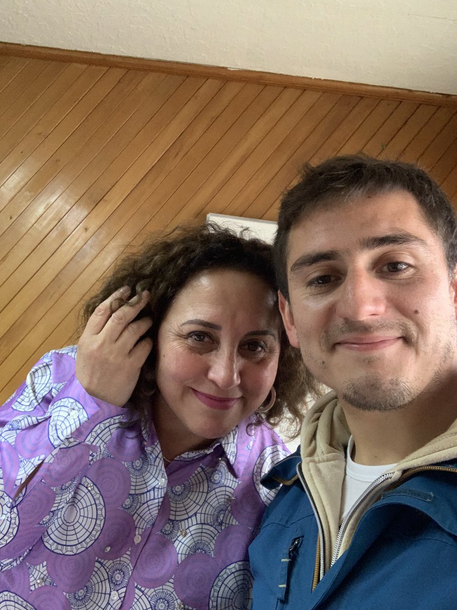 🌈Gran jornada matutina de trabajo tuve hoy, primero en la entrega de bases de fondo adulto mayor y luego con la Directora de <a href="/DidecoCastro/">dideco</a> <a href="/IngridSchettino/">INGRID SCHETTINO</a> con quien nos reunimos y a quien propuse actividades deportivas de las cuales espero contarles pronto 🚵‍♀️ #Castro #chiloe