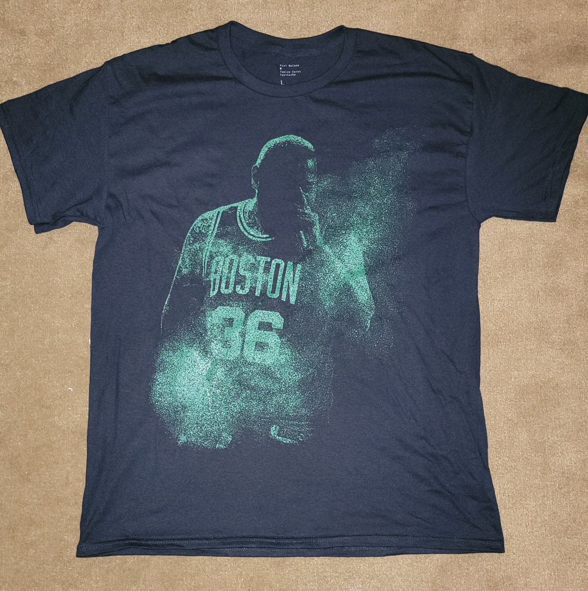 LivelineRadio's tweet photo. ‼️GIVEAWAY‼️ @PostMalone gave away free autographed t-shirts at his concert in Boston last night. I managed to get an extra shirt just for YOU! Listen with the free Jamchannel app TONIGHT at 7:40 ET (10/11) for details on how to win 👕 Put 85-LIVELINE in your phone contacts NOW! https://t.co/brfMMM6g45
