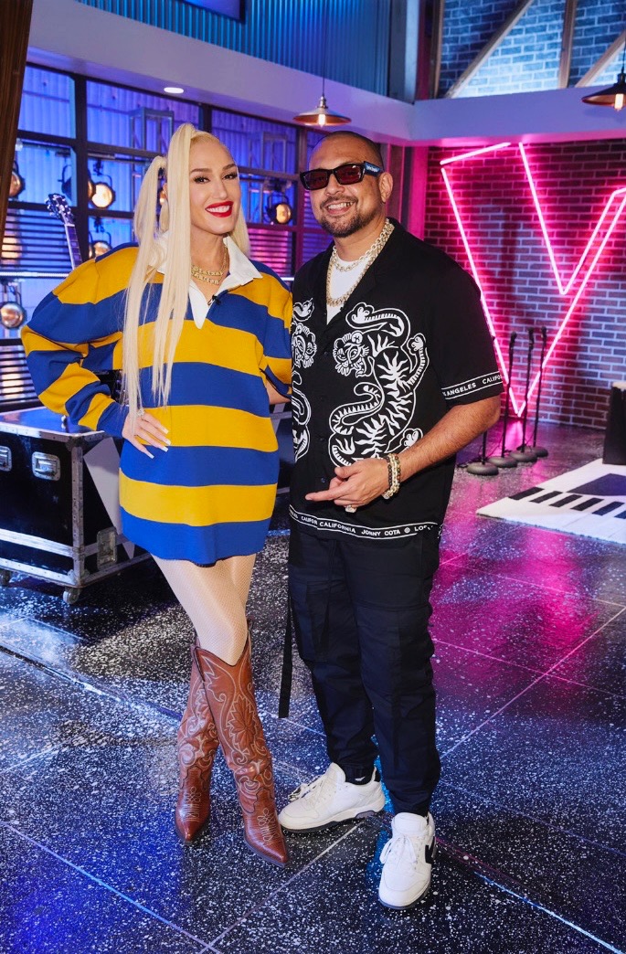 .<a href="/duttypaul/">Sean Paul</a> is here 2 light the fire tonight on #TheVoice 🔥 gx