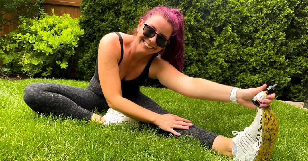SustainableCBD's tweet photo. Did you know?
CBD contains natural anti-inflammatory properties that can help reduce swelling, relieve pain and loosen up tight muscles, therefore allowing your body to go into deeper stretches and enhancing your overall flexibility.
#cbd #benefitsofcbd #yoga #yogastretches https://t.co/u6jKkzzPsp