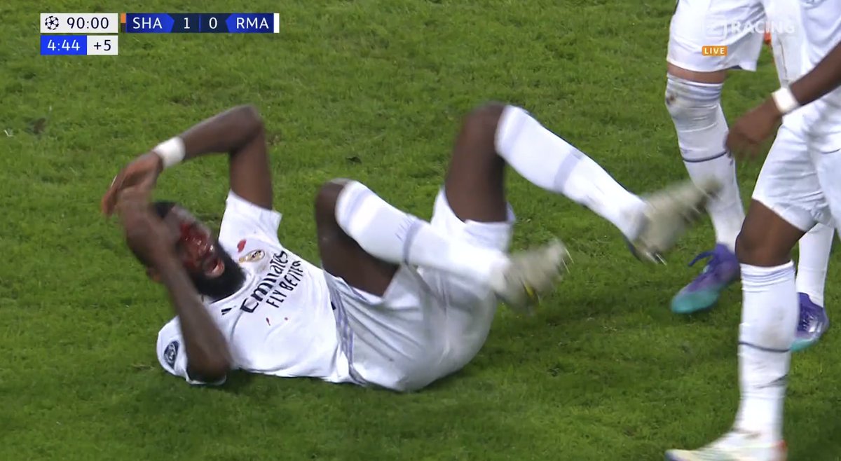F1LTHY333's tweet photo. RUDIGER WE FUCKING LOVE YOU 🥶😭 #RMASHA https://t.co/Zj7GTqcFvH