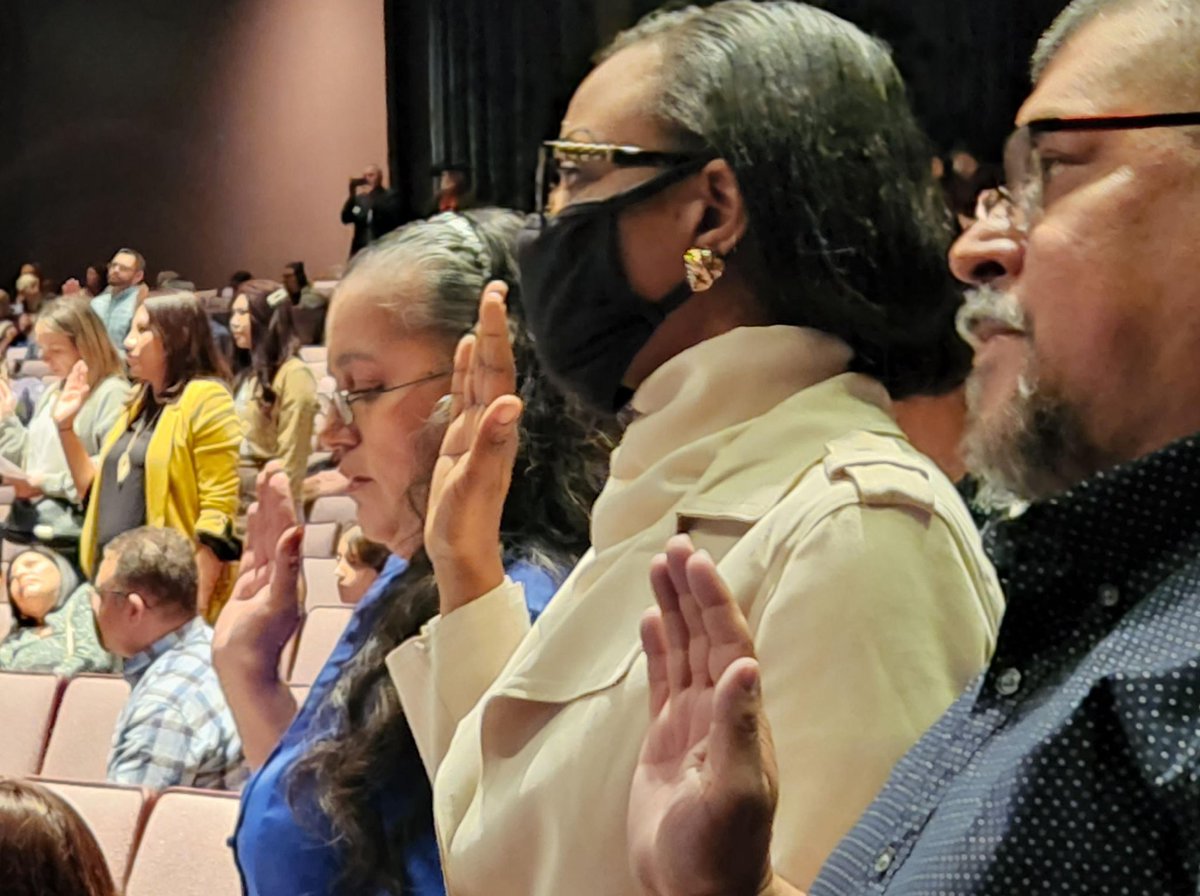 WDMO_DCBK's tweet photo. U.S. District Judge M. Douglas Harpool welcomed 149 new citizens in a Naturalization Ceremony at @MissouriState today. https://t.co/x3ArvVBv9O