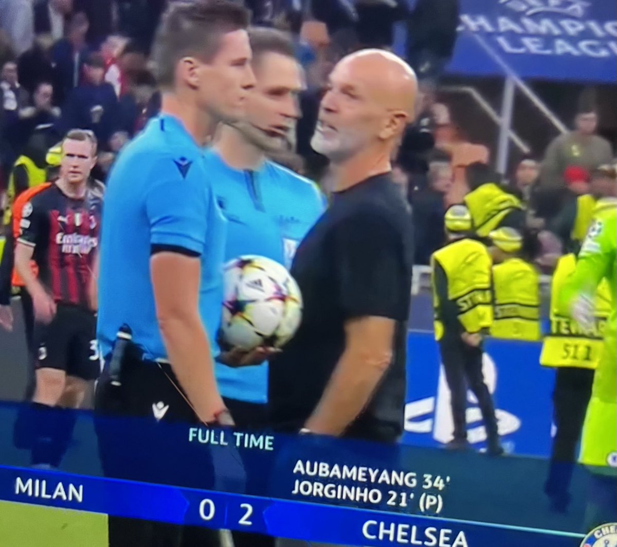 Alessandro tweet media