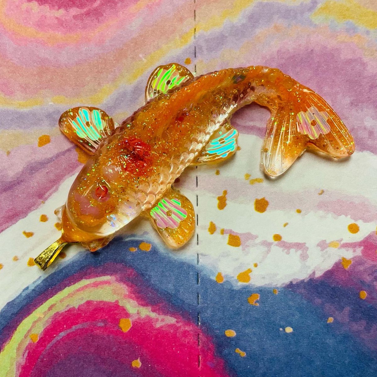 carolinecoates's tweet photo. Just some of the amazing pieces created at tonight's resin jewellery workshop at @firedpaintapot 
Join us next month for intro to calligraphy https://t.co/2kxdpcKVQ3