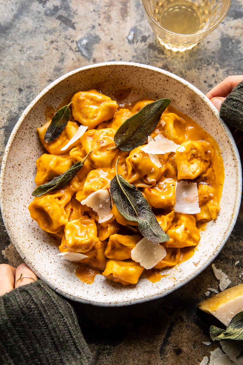 This Brown Butter Pumpkin Tortellini Alla Vodka by @halfbakedharvest should be on your list of recipes this pumpkin season.

📷: @halfbakedharvest

Recipe:
bit.ly/3SXSTaO

Check out other amazing pumpkin recipes at the link in the bio.

#pumpkinrecipes #pasta #tortellini