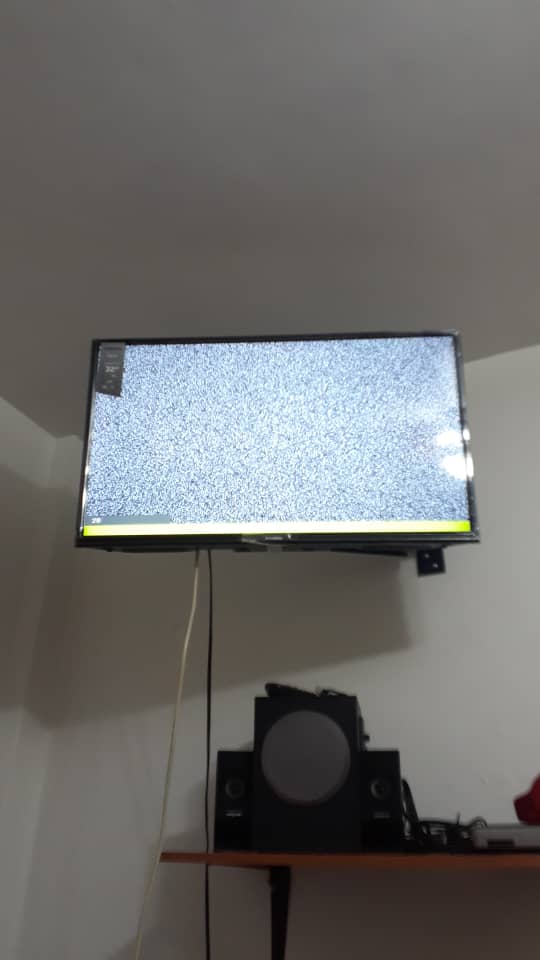 Viaja_con_Willi's tweet photo. Sres. @InterCliente en la #UrbCampoClaro estamos todos sin servicio de Internet y Tv, ya se han generado los reclamos respectivos por página web y Whatsapp, requerimos la restitución inmediata del servicio. #malservicio #conatel @ReporteYa @AttCiudaconatel https://t.co/9rvNwRQzUZ