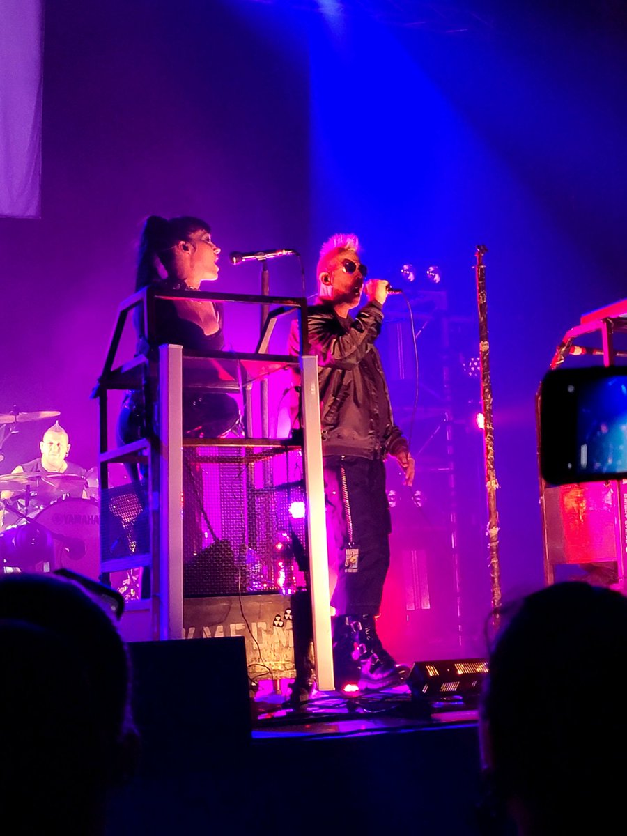 FlameExpression's tweet photo. Last night @mistcurve and I saw KMFDM, amazing concert 😭🔥

#KMFDM #UltraHeavyBeat https://t.co/K374SLLWqF