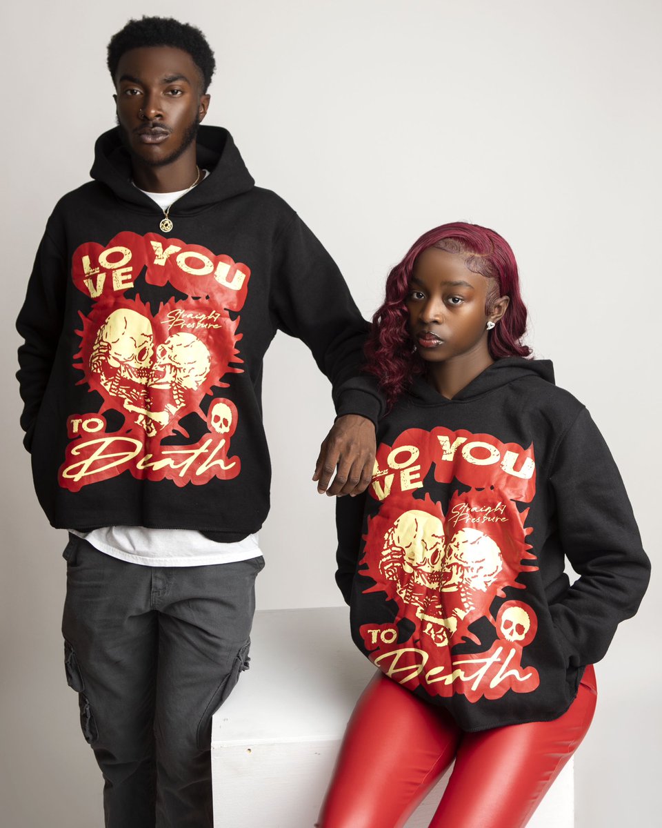 kel_pressure's tweet photo. my brand just dropped some hoodies for the fall 🍂☠️ a simple reshare could help me find my next customer 🙏🏾 https://t.co/NFa5ckWAic