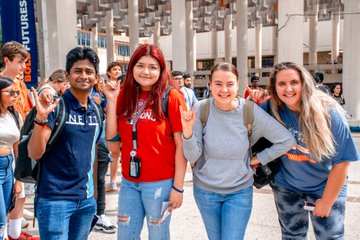 Make sure to make your plans for this Friday's <a href="/UTSAFTBL/">UTSA Football 🏈</a> watch parties! Got a favorite spot? Shout it out below!

See you there 🤙

#UTSA #LetsGo210 #210TriangleOfToughness <a href="/UTSAAlumni/">UT San Antonio Alumni</a> <a href="/UTSA_RP/">Roadrunner Productions</a>