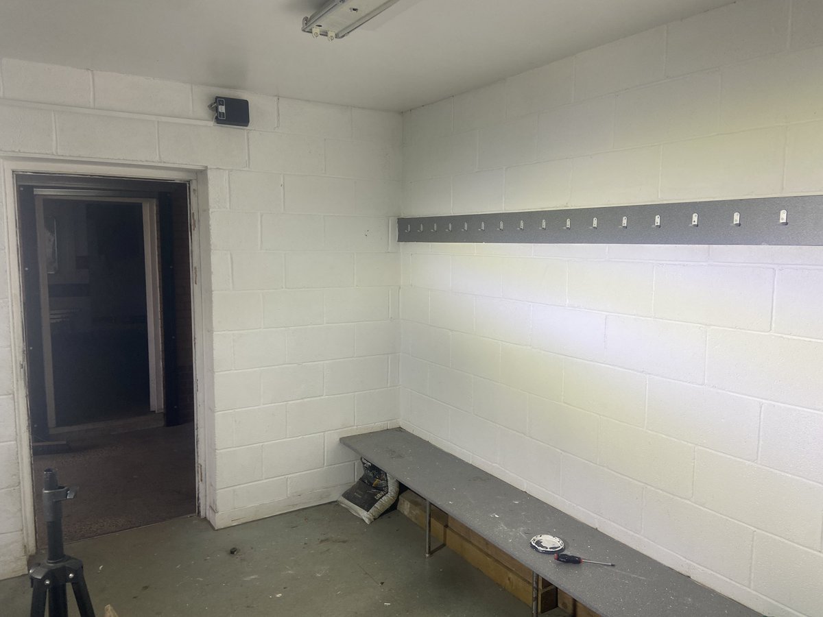 FCEHull's tweet photo. Cannot wait for tomorrow morning to begin working on the Club’s #SecondChangingRoom with #BFElectrical!
#LetThereBeLight 💡
🔴⚫️🔴⚫️🔴 https://t.co/wr5sqtpe54