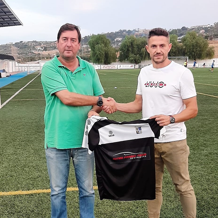 🔷𝗙𝗶𝗰𝗵𝗮𝗱𝗼: 𝗔́𝘃𝗶𝗹𝗮

➡️El club ha llegado a un acuerdo con el portero Miguel Ángel Ávila, procedente del Alhaurin de la Torre CF,  para su incorporación al primer equipo.

Si quieres saber más sobre Ávila, pincha aquí:

ow.ly/MLYj50L6Wj6

💙#AlhaurinoooBien