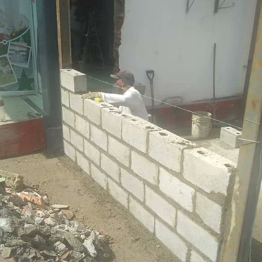 saaet_trujillo's tweet photo. #11Oct22
Seguimos avanzando en cuanto a la remodelación del salón VIP de nuestro Aeropuerto Cnel ANB, en conjunto con las diferentes instituciones la cual nos prestan el apoyo, llevando a cabo los lineamientos emanados por el ciudadano gobernador My @Gerardo4fPsuv https://t.co/IvESYNHzyk