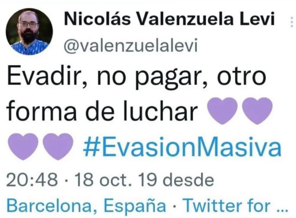 Clabbem's tweet photo. No pares, sigue, sigue… presidente @gabrielboric hasta cuando! 
No seguirán los pitutos fue su gran promesa de campaña! 

Por el contrario se premia a los amigos y a quienes llamaron a quemarlo todo!! https://t.co/11hqZMtX4a