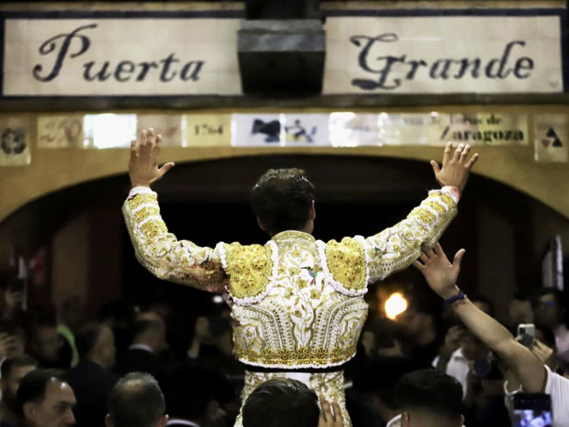 🦋 Gracias a la vida que me ha dado tanto…
——————————
🦋🍀🦋🍀🦋🍀🦋🍀🦋

🅩🅐🅡🅐🅖🅞🅩🅐
📸<a href="/RebecaHerF/">Rebeca Hernando</a>