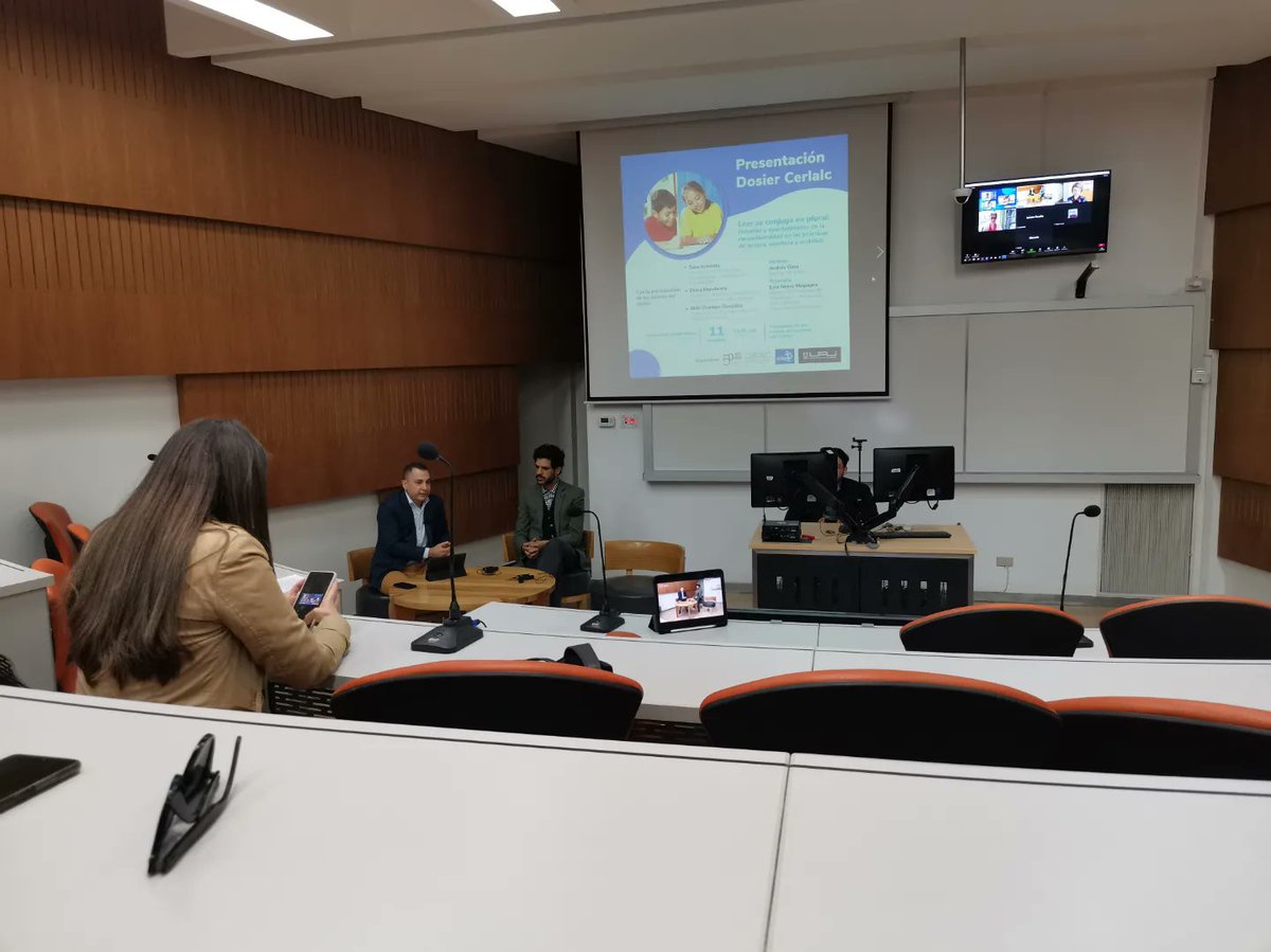 BPDigital_cl's tweet photo. 🟢 Hoy estuvimos en la Sala Naranja de la @UAI_CL en la presentación del Dosier @cerlalc "Leer se conjuga en plural: Desafíos de la neurodiversidad para las prácticas de lectura, escritura y oralidad". https://t.co/miB0laMZer
