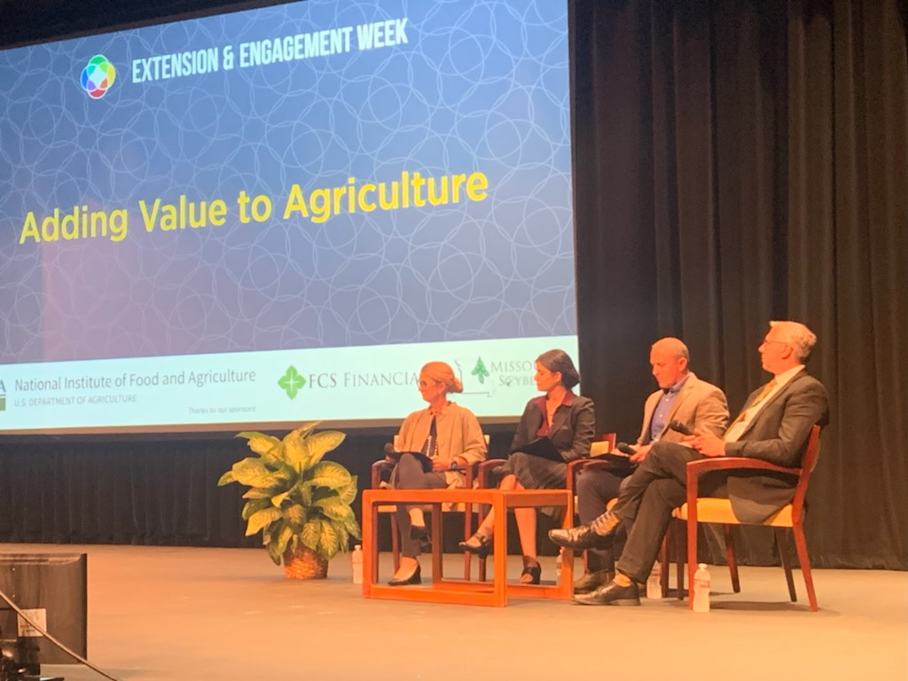 cafnr's tweet photo. Members of the Show-Me-State Food, Beverage and Forest Products Manufacturing Initiative (including @CAFNRDean) discuss the Initiative’s potential, priorities and process during the Adding Value to Agriculture panel happening now. #UMEngagementWeek #MissouriFood https://t.co/SzoPqUXXsg