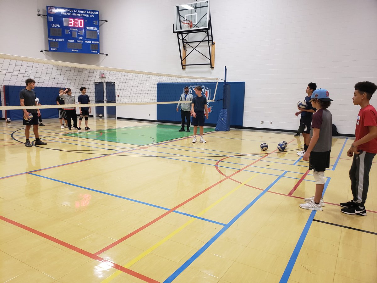 Congrats <a href="/louisearbourfi/">Louise Arbour FI</a> boys for winning their first game of the season!!!