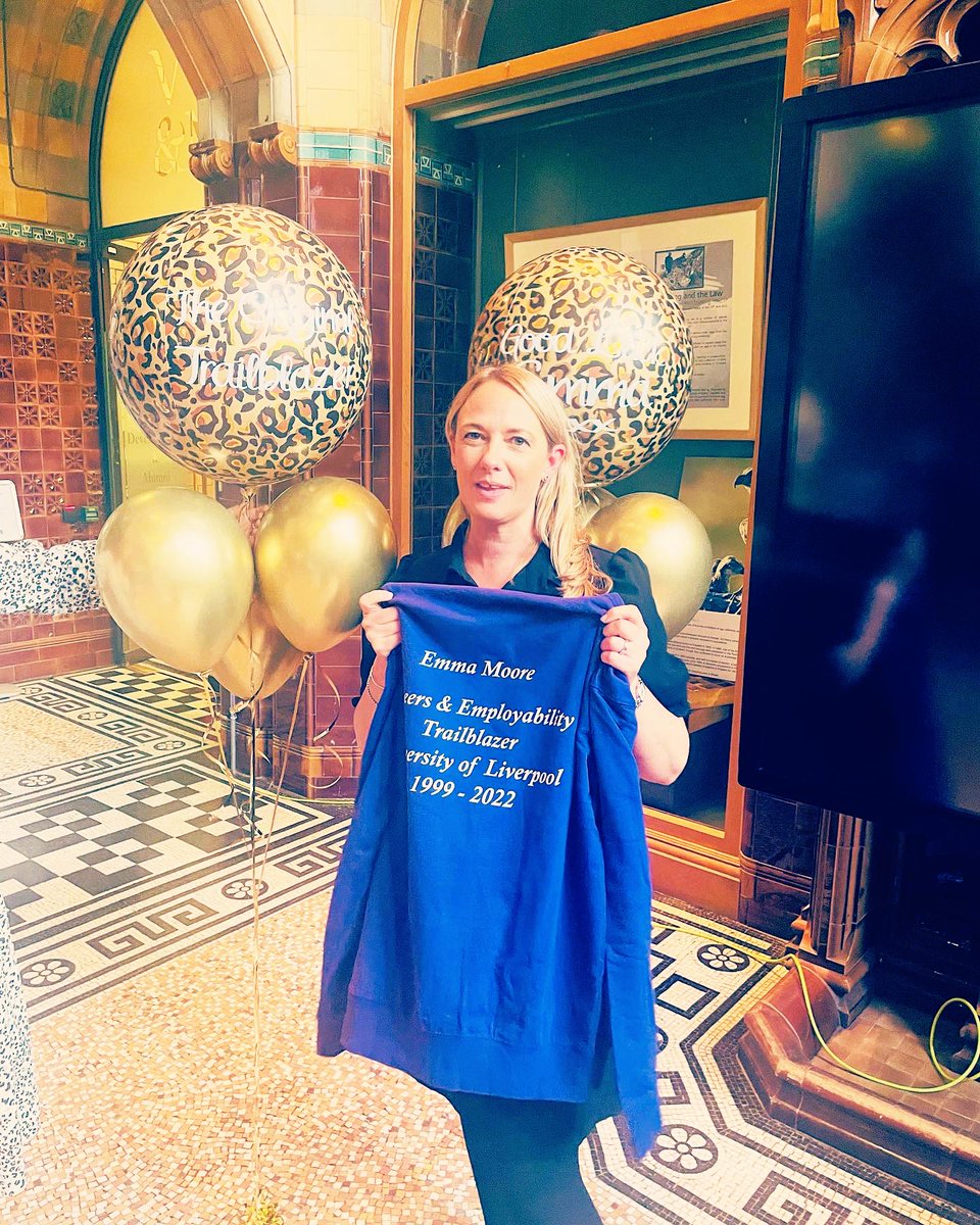End of an era! @EmmaatUoL has left the building. Your work here is done. Thank you for everything Emma - the original <a href="/livunicareers/">Careers & Employability, University of Liverpool</a> trailblazer👌