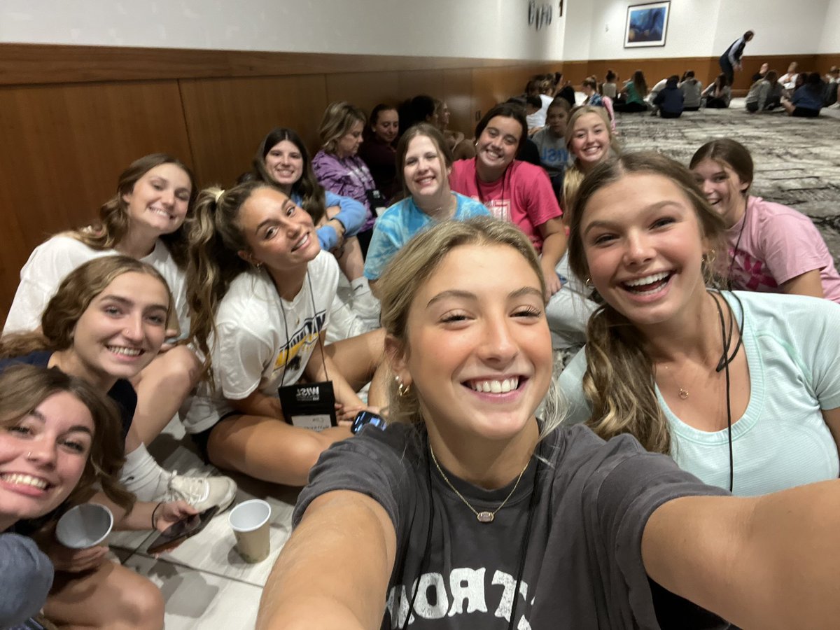 Ashlyn Bloomfield (@abloomfield24) on Twitter photo I had a great time at the WISL conference this past weekend!! Thank you so much <a href="/MHSAA/">MHSAA</a> for putting on this amazing event it was so great to hear from so many powerful women!! Thank you to all the speakers for making this such an amazing opportunity!! <a href="/T2_Laufenberg/">Turnin2 18u Laufenberg/Bloomfield</a> <a href="/SBRRetweets/">Softball Recruiting Reposts</a> I had a great time at the WISL conference this past weekend!! Thank you so much <a href="/MHSAA/">MHSAA</a> for putting on this amazing event it was so great to hear from so many powerful women!! Thank you to all the speakers for making this such an amazing opportunity!! <a href="/T2_Laufenberg/">Turnin2 18u Laufenberg/Bloomfield</a> <a href="/SBRRetweets/">Softball Recruiting Reposts</a>