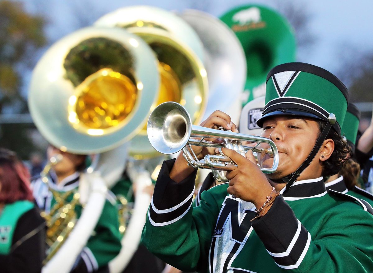 NorthsideBands's tweet photo. 2/3 Over the last two weeks, we’ve had an awesome time at football games, including our #Northside Marching Band Night and Senior Celebrations. Here are some of our favorite pictures.

#NorthsideForLife #ClassOf2023 #NorthsidePride #NorthsideTough https://t.co/6hhZr15CTt