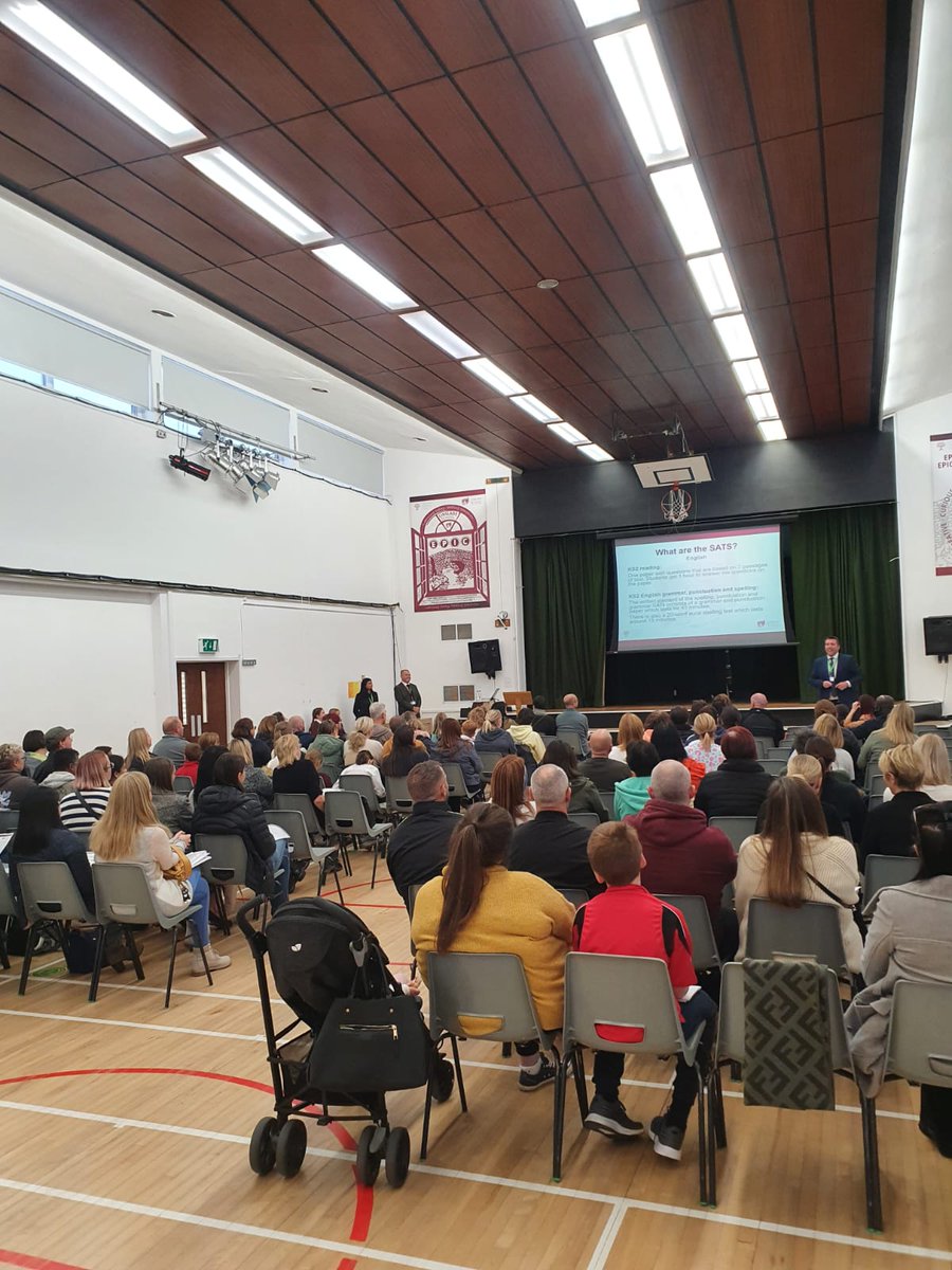 Thank you to all our Year 6 Parents and Carers for attending our SATS information evening! Lovely to see so many collecting their free CGP revision guides &amp; attend English &amp; Maths workshops <a href="/LLinsladet/">LinsladeT&L</a> <a href="/LinsladeMaths/">Linslade Maths</a> <a href="/linsladeenglish/">LinsladeEnglishKS2</a> <a href="/BJones1702/">Beatrix Jones</a> <a href="/ewassef1/">Emma Wassef</a> <a href="/mrRteaching/">Mr R</a> <a href="/MrPark_1/">Spencer Park</a>
