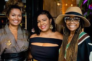 I haven’t been taking pics lately and I’m not sure why because I be serving a lil bit sometimes. With my @sistascotus co-Founders @Kim_Tignor and @SabriyaWms at #CBC function #4738567.