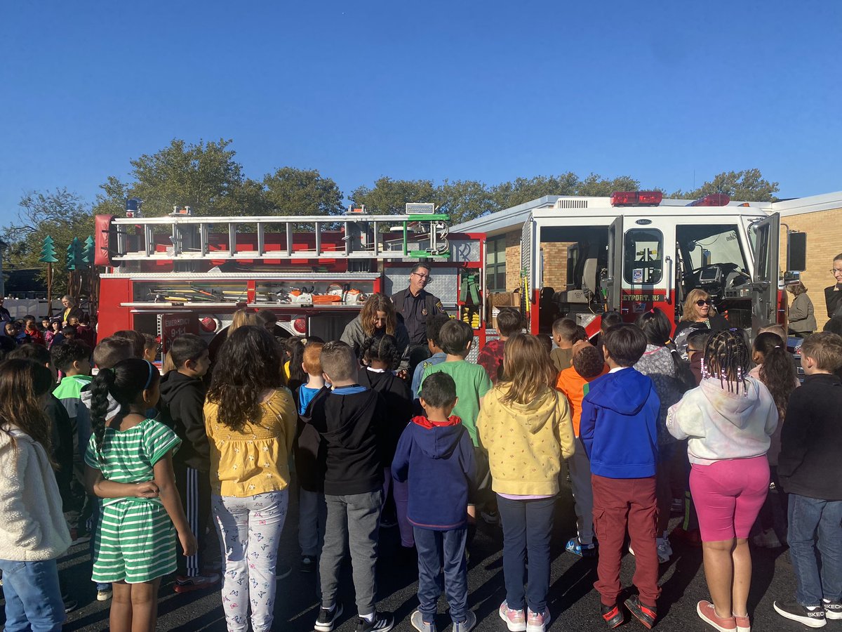 Thank you to the Keyport Fire Department for coming out to teach us about fire safety and the importance of having an escape plan! #FirePreventionWeek2022 🚒🧯
