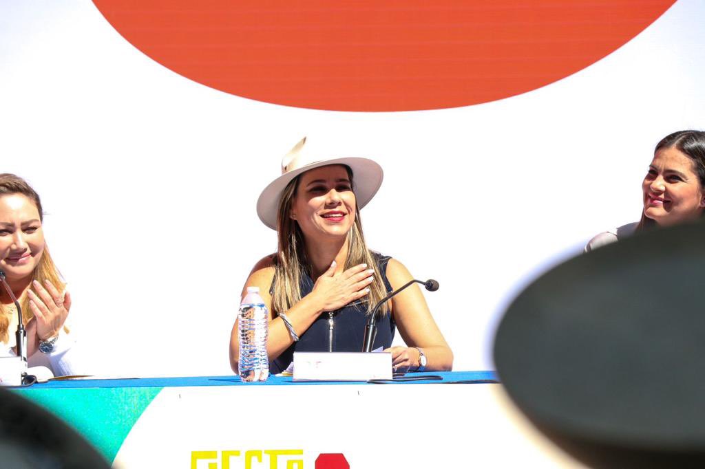 Lorena Alfaro García (@LorenaAlfaroG) on Twitter photo 2022-10-11 21:42:02 ¡La fiesta de las culturas está de vuelta! 🇯🇵🇻🇪🇪🇸🇨🇴🇫🇷🇲🇽 Disfruta de música en vivo, gastronomía y mucha cultura. Todo lo recaudado será para los programas prioritarios del @DIFIrapuato y quienes más lo necesitan. Te esperamos este sábado 15 de octubre en el @parqueirekua. ¡La fiesta de las culturas está de vuelta! 🇯🇵🇻🇪🇪🇸🇨🇴🇫🇷🇲🇽 Disfruta de música en vivo, gastronomía y mucha cultura. Todo lo recaudado será para los programas prioritarios del @DIFIrapuato y quienes más lo necesitan. Te esperamos este sábado 15 de octubre en el @parqueirekua.