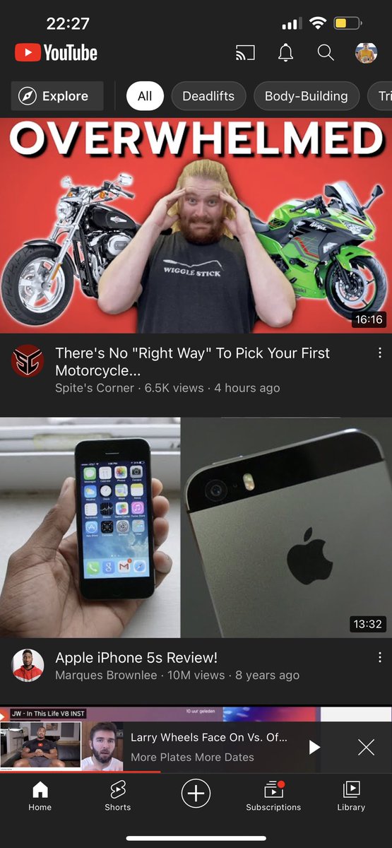 joaotrig's tweet photo. YouTube’s algorithm at its best. Getting recommended @MKBHD video of 9 years ago.
And comparing the Note 3 5.7 inch screen with the IPhone’s 4 inch is wild looking at the current sizes https://t.co/oeX0fBJEn7