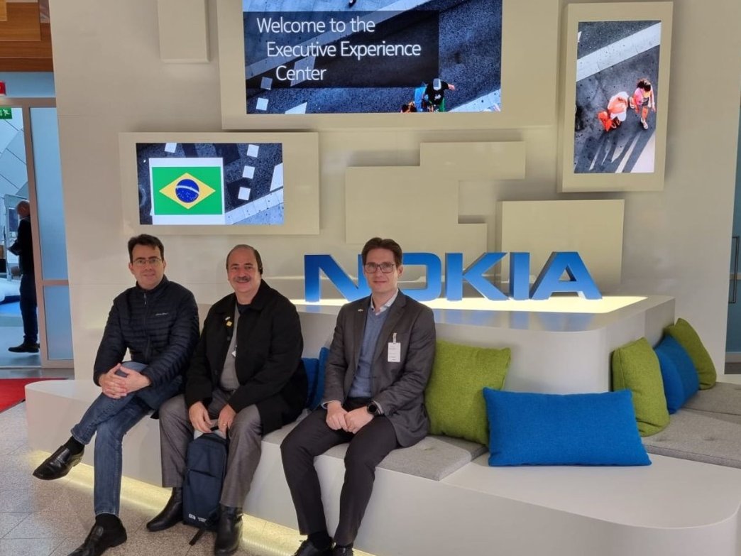 EmbFinlandia's tweet photo. O segundo dia da Imersão da @CNI_br na Finlândia incluiu visitas a Neste, AFRY/Pöyry, Nokia e Wärtsila, onde a delegação brasileira teve oportunidade de ouvir sobre energia limpa, inovações sustentáveis, conectividade de ultima geração e industria 4.0. https://t.co/3ntqIhjnaQ
